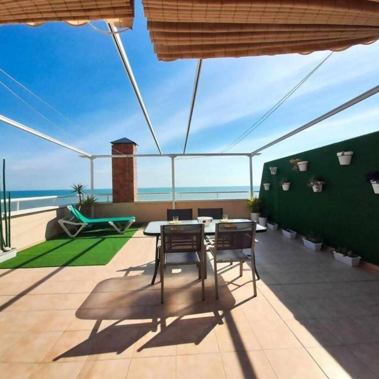 AYF AMANECERES FRENTE AL MAR - Apartamento - 10