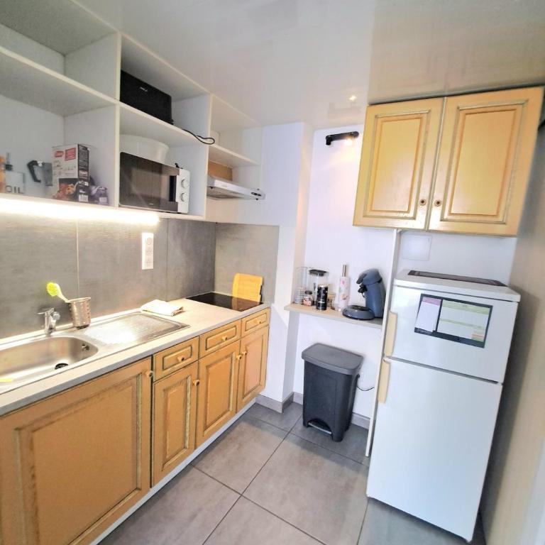 Comfortable studio-from city center and beaches - Apartment mit 1 Schlafzimmer - 4