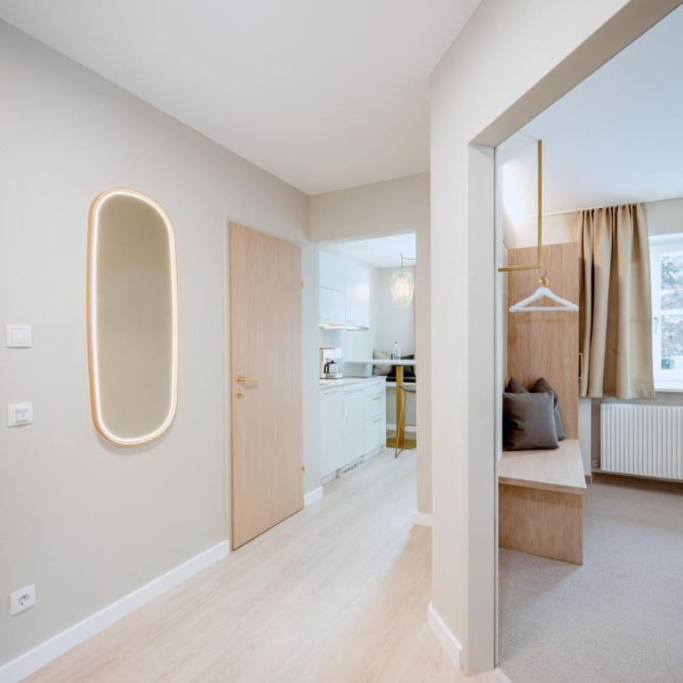 Crystls Aparthotel - Apartment mit Terrasse - 5