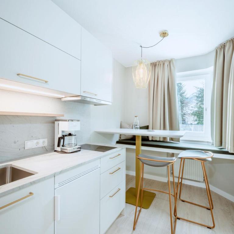 Crystls Aparthotel - Apartment mit Terrasse - 7