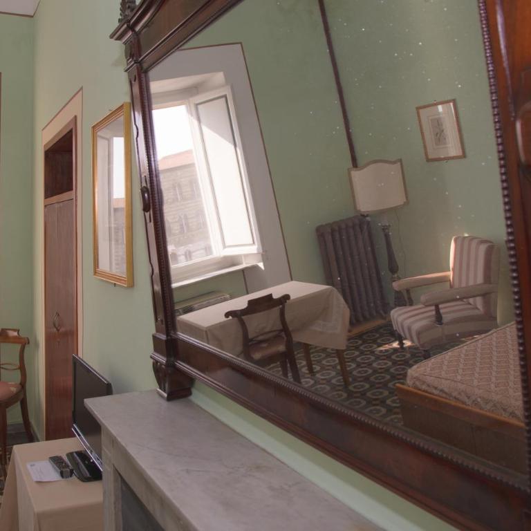 Royal Victoria Hotel - Family Room - 2