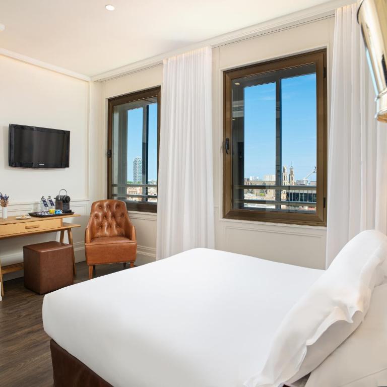 Boutique Hotel H10 Montcada - Double Room with City View - 10