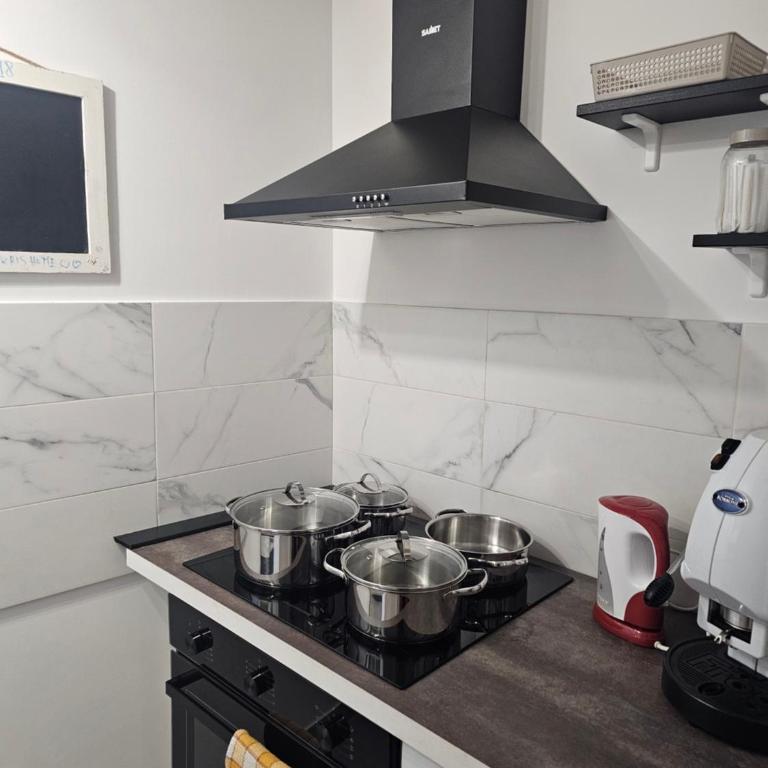 MeliKris home - Appartamento con 2 Camere da Letto - 33