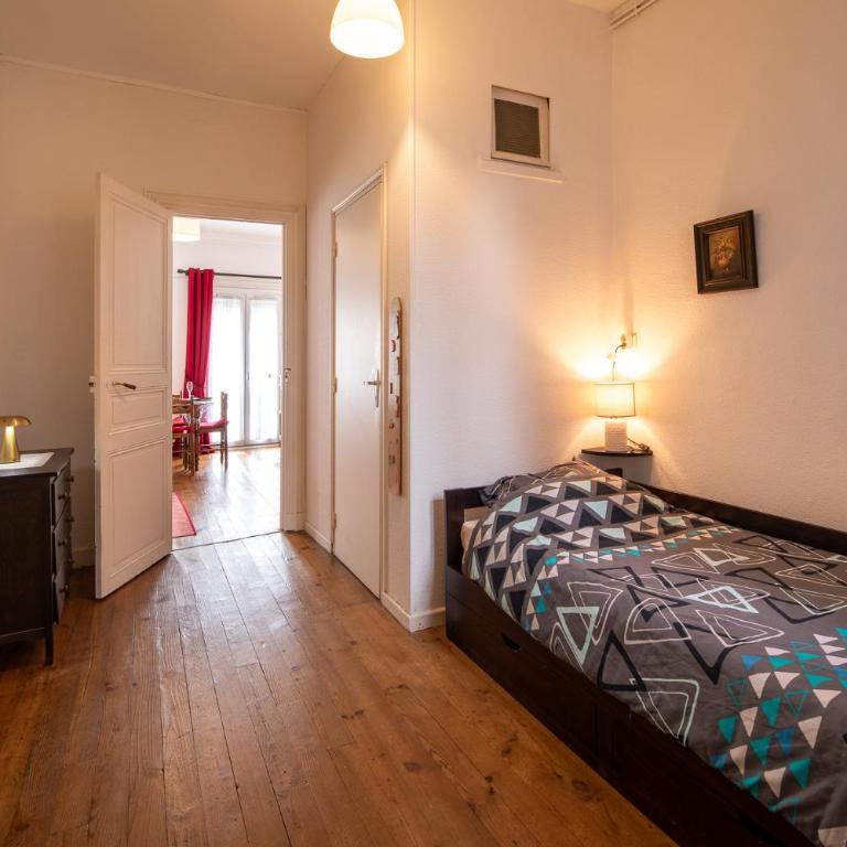 Joli T2 BAGNERES de Bigorre Centre - Two-Bedroom Apartment - 3