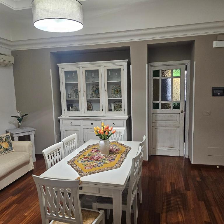 MeliKris home - Appartamento con 2 Camere da Letto - 3