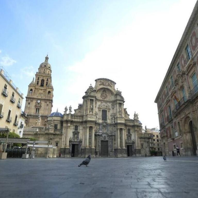 Apartamento y Terraza Puente Viejo junto a la Catedral - Apartamento de 1 dormitorio - 35