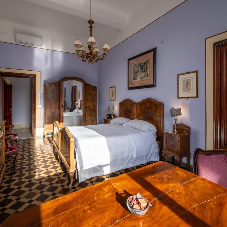 Royal Victoria Hotel - Classic Double or Twin Room with River View - 16