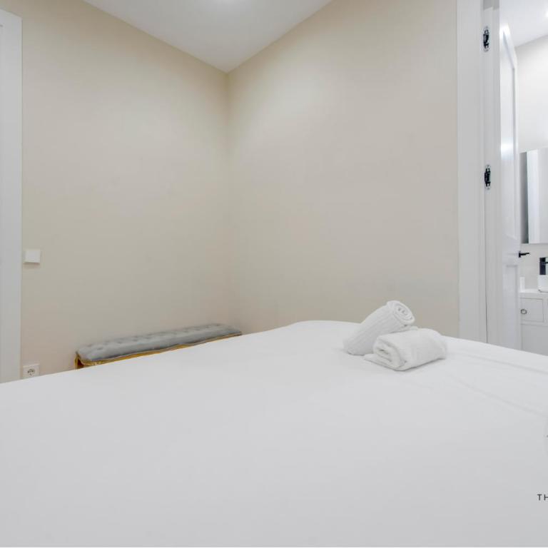 Atractiva y práctica para 9, conoce Toledo 77 - Apartamento - 24