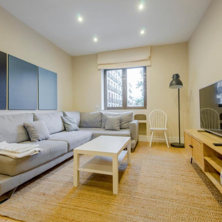 Atractiva y práctica para 9, conoce Toledo 77 - Apartamento - 13