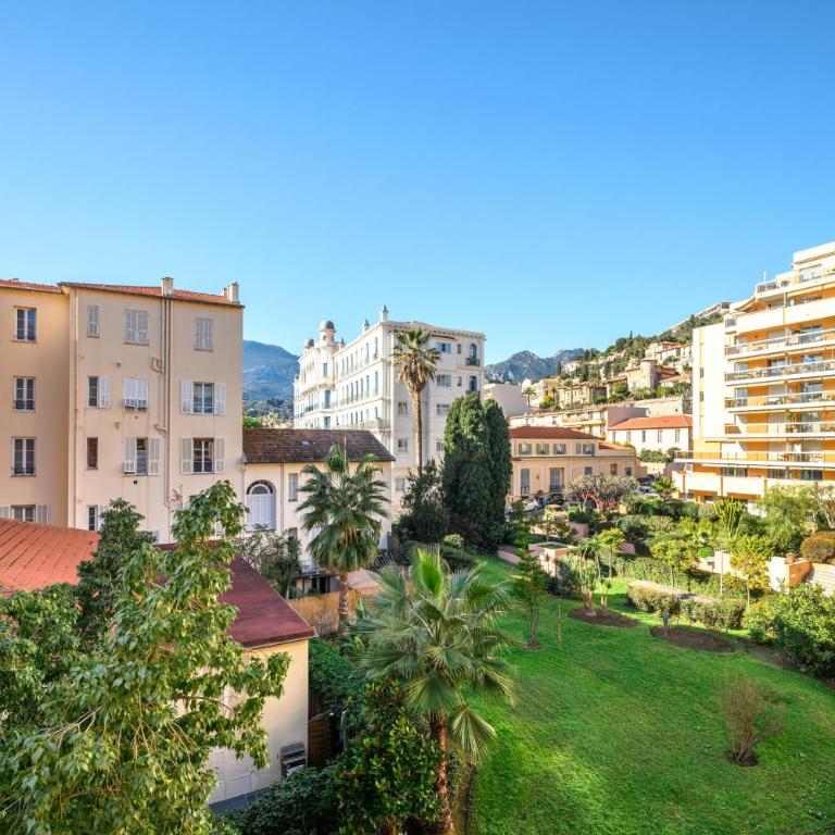 "Charmant studio" Plein centre, Calme, Terrasse - Studio mit Bergblick - 24
