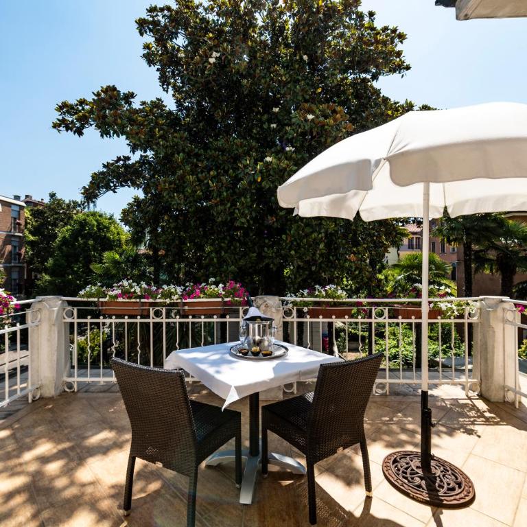 Hotel Villa Delle Palme - Camera Superior Matrimoniale/Doppia con Letti Singoli con Terrazza - 7