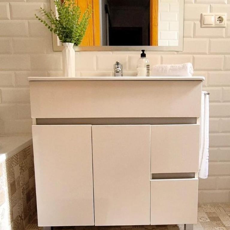 Casa para 8 personas y piscina abierta todo el año - Vacation Home - 42