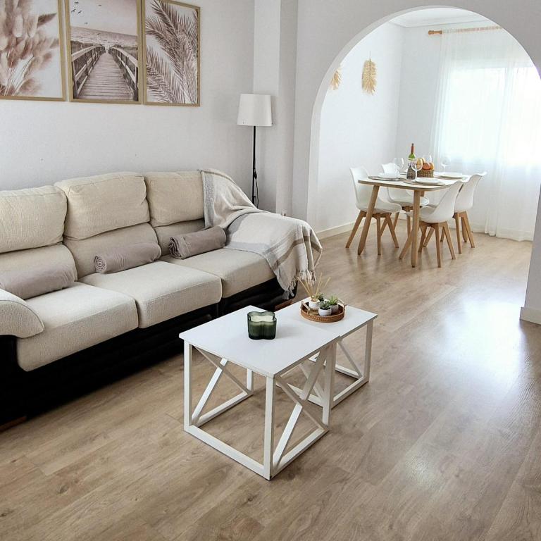 Casa para 8 personas y piscina abierta todo el año - Vacation Home - 45
