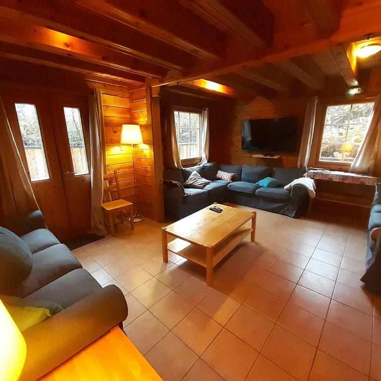 Chalet mitoyen traditionnel 12 personnes avec WiFi à La Tania - Chalet mit 3 Schlafzimmern - 13