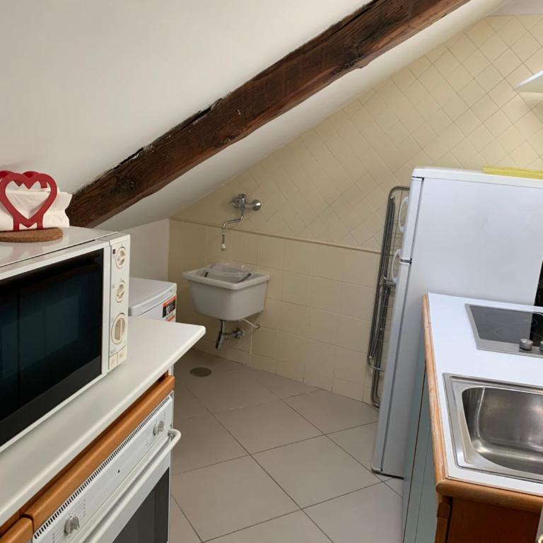 Folle Città B&B - Penthouse Apartment - 7