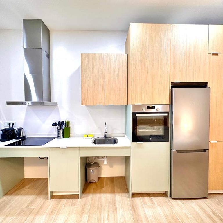 Valentia Modern and Comfortable Beachside Style - Studio - Disability Access - 1