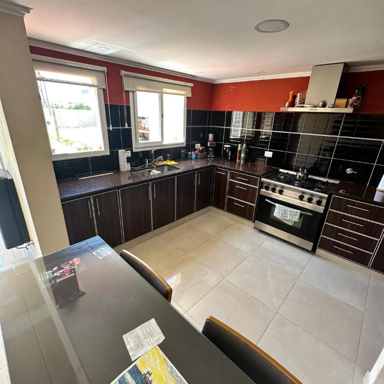 Quequén Necochea - Two-Bedroom House - 6