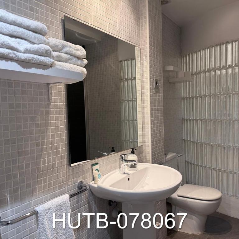Palau de la música 7 - Two-Bedroom Apartment - 10