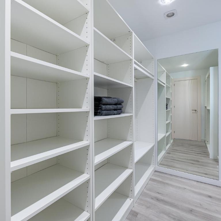Puerto Benalmádena and Carihuela, Attic Views with pool, Parking, terrace - Apartamento de 2 dormitorios - 20