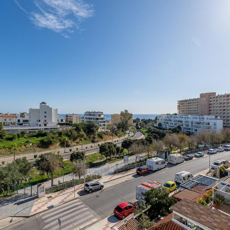 Puerto Benalmádena and Carihuela, Attic Views with pool, Parking, terrace - Apartamento de 2 dormitorios - 40