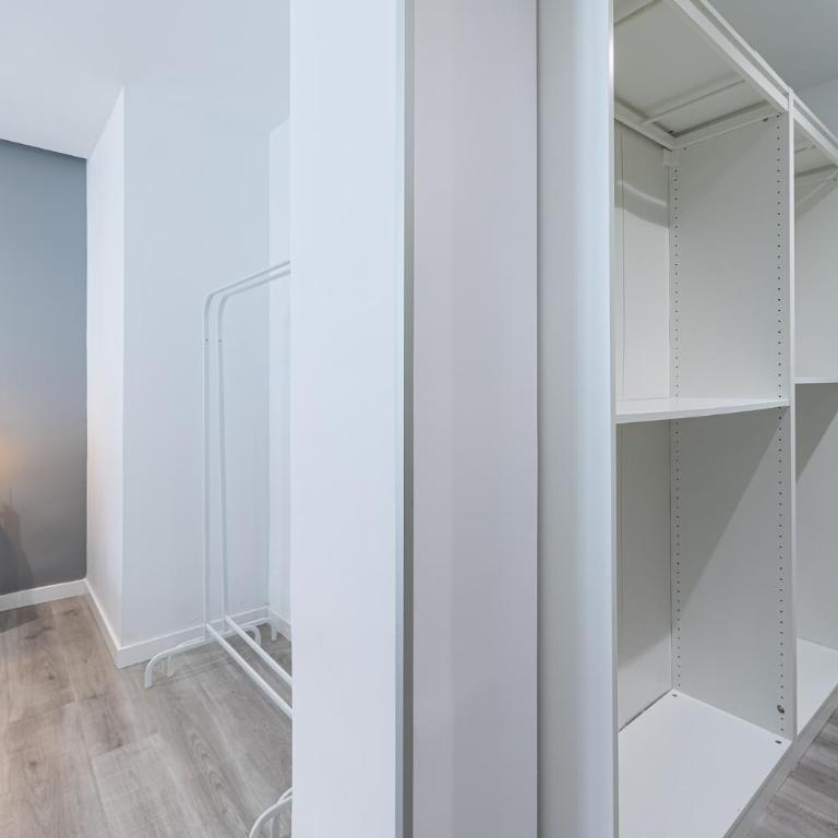 Puerto Benalmádena and Carihuela, Attic Views with pool, Parking, terrace - Apartamento de 2 dormitorios - 33