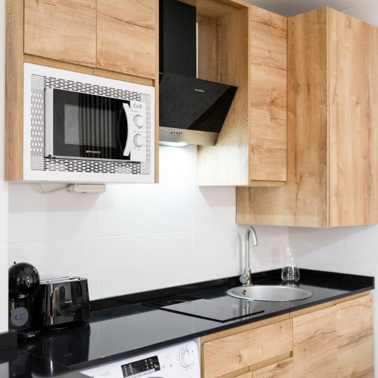 Céntrico Apartamento Reformado - Two-Bedroom Apartment - 8