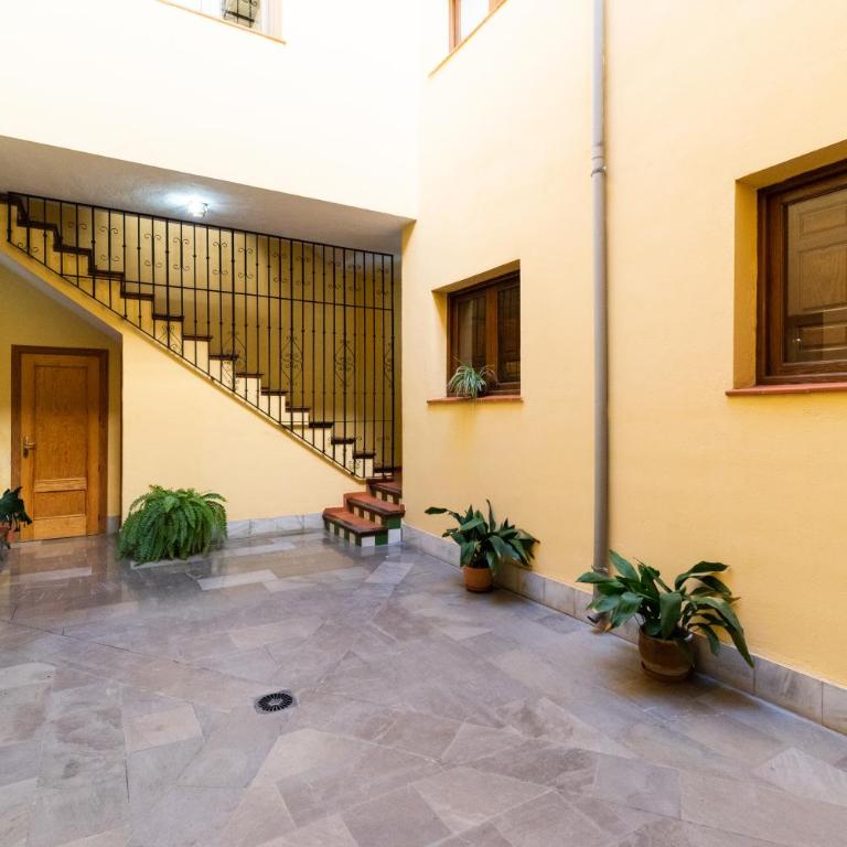 Céntrico Apartamento Reformado - Two-Bedroom Apartment - 48
