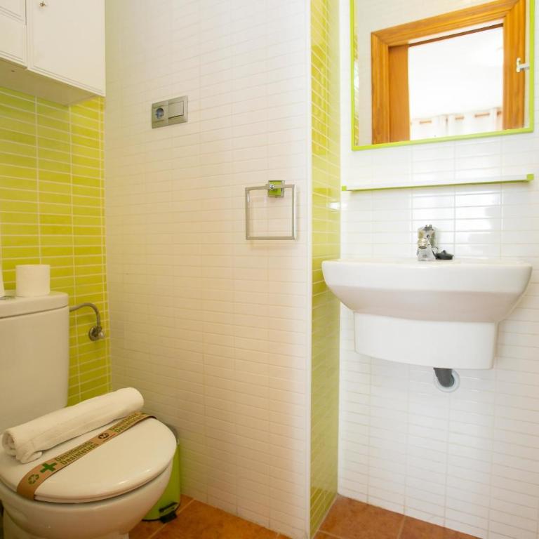 Amplio piso en el centro de Málaga - Apartamento - 32