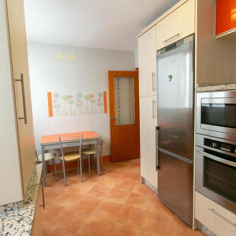 Amplio piso en el centro de Málaga - Apartamento - 38