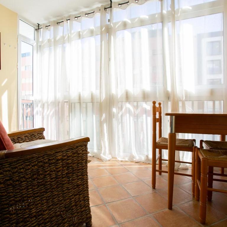 Amplio piso en el centro de Málaga - Apartamento - 47