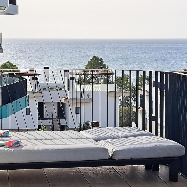 Lovely Oasis Paraiso - Premium 100 mts to the sea - Three-Bedroom Apartment - 13