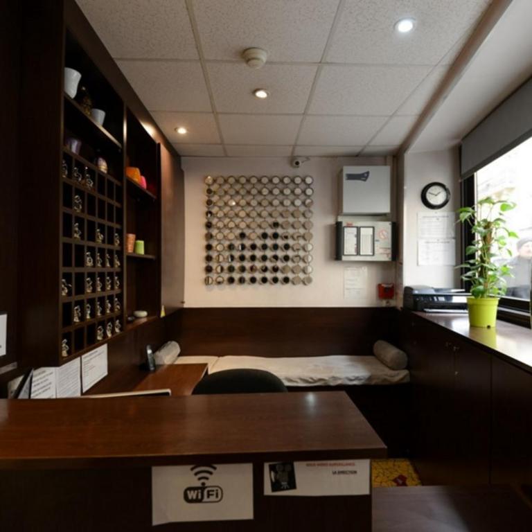 Alliance Hôtel Paris - Chambre Double avec Salle de Bains Privative - 11