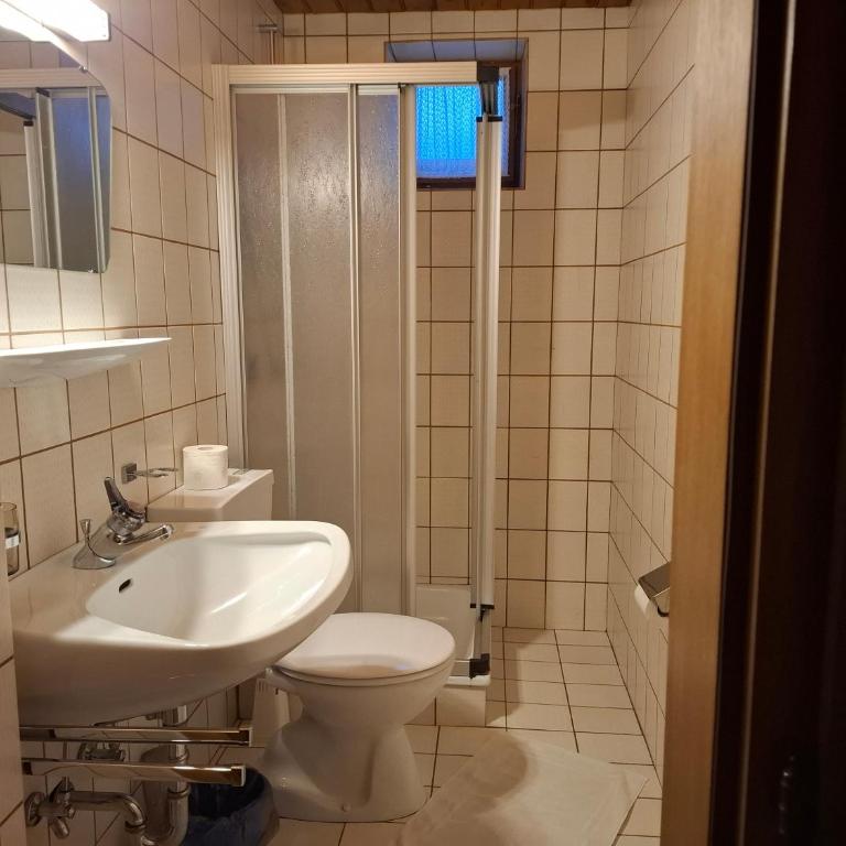 Haus Fichtenblick - Doppelzimmer mit eigenem Bad - 8