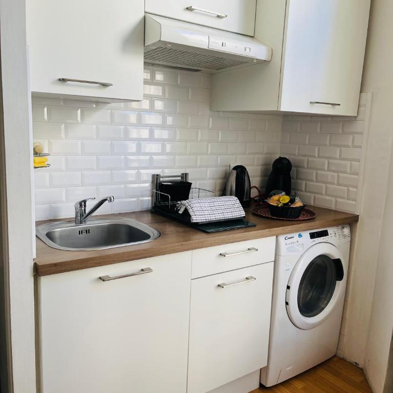 Charmant studio en plein coeur de Nice - Appartement - Vue sur Ville - 12