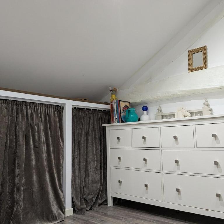 T2 Au pied du château sans vis à vis - Appartement 2 Chambres - 14
