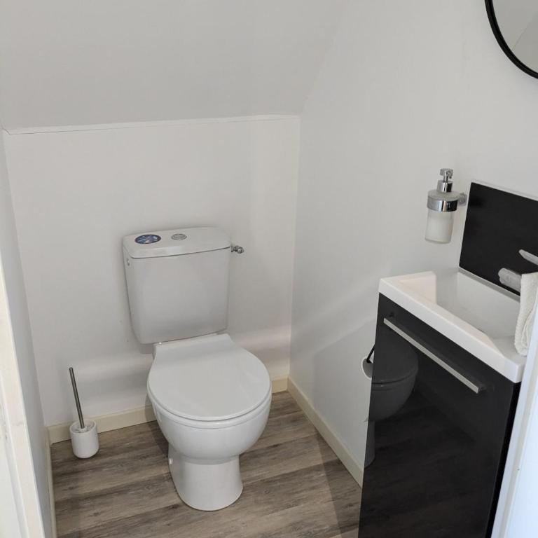 T2 Au pied du château sans vis à vis - Appartement 2 Chambres - 30