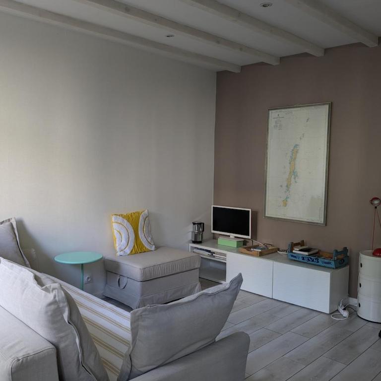 T2 Au pied du château sans vis à vis - Appartement 2 Chambres - 37