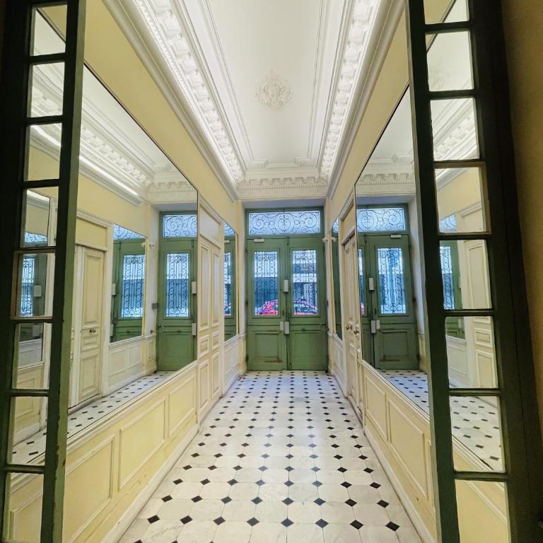 Duplex Élégant au Cœur de Nice - Appartement 1 Chambre - 9