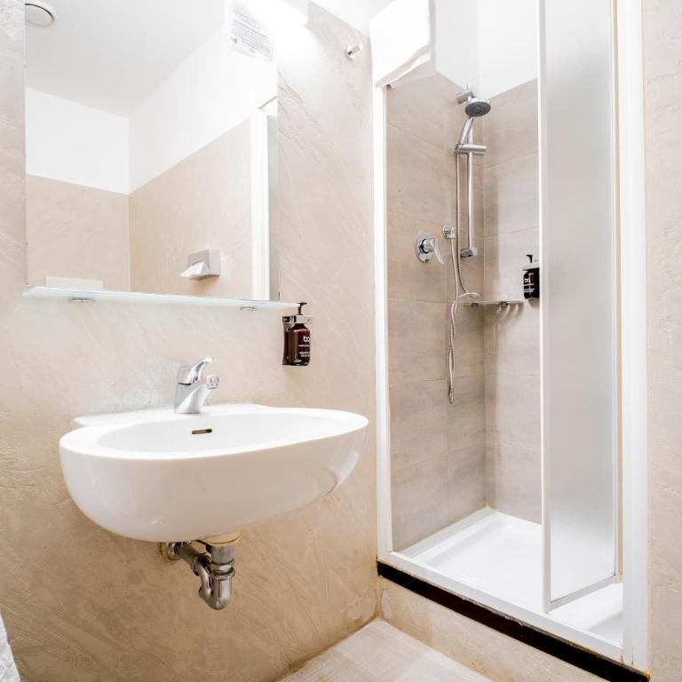 Best Quality Hotel Gran Mogol - Economy Double Room - 5