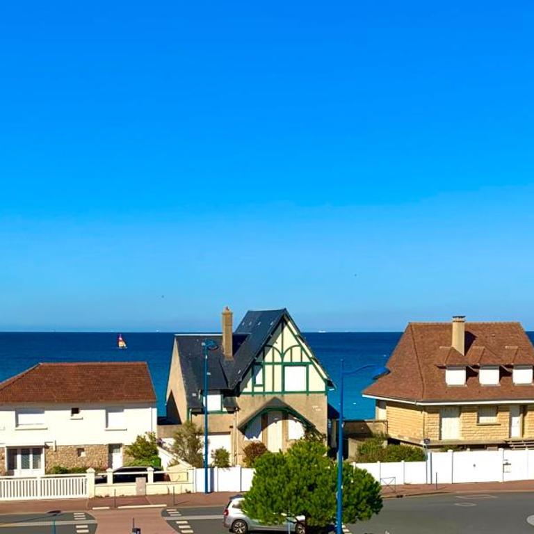 Appartement pleine vue mer à 50m de la plage - Two-Bedroom Apartment - 1