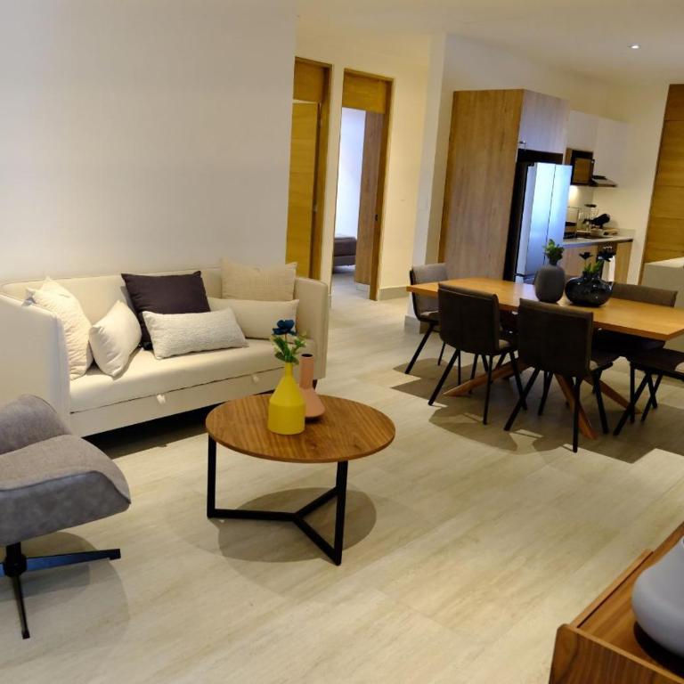 Cumbres Gardens Cancún - Three-Bedroom Apartment - 13