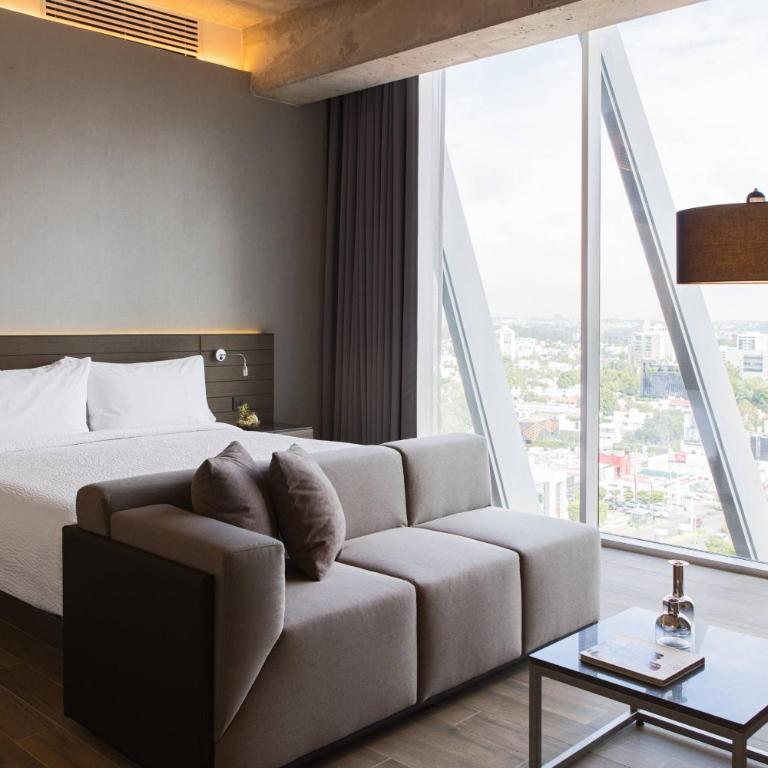 AC Hotel by Marriott Guadalajara Mexico - Suite Junior con cama extragrande - 2