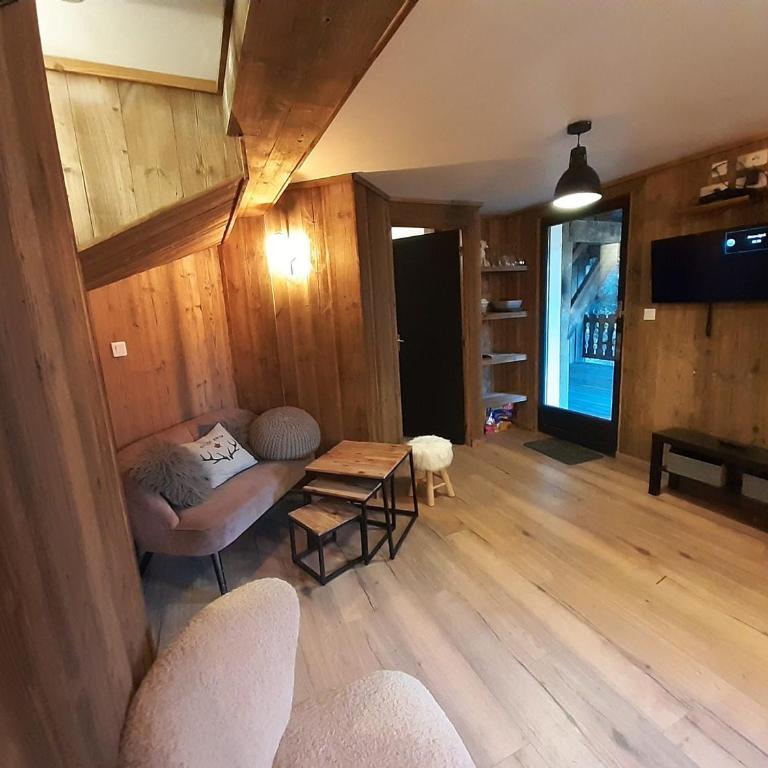 Appartement cosy neuf avec terrasse boisée, 5 pers, parking - Appartement 2 Chambres - 4