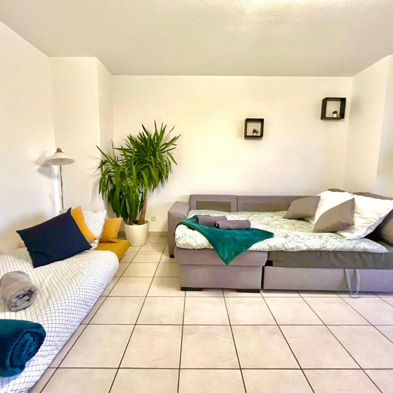 BnGo I Immense RoofTop Lyon I 2 chambres, 2 places parkings, 2 immenses terrasses, 8 personnes - Appartement 2 Chambres avec Terrasse - 53