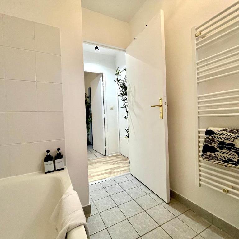 BnGo I Immense RoofTop Lyon I 2 chambres, 2 places parkings, 2 immenses terrasses, 8 personnes - Appartement 2 Chambres avec Terrasse - 62
