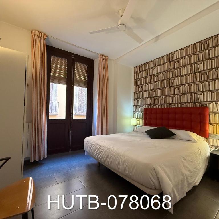 Palau de la música 8 - One-Bedroom Apartment - 3