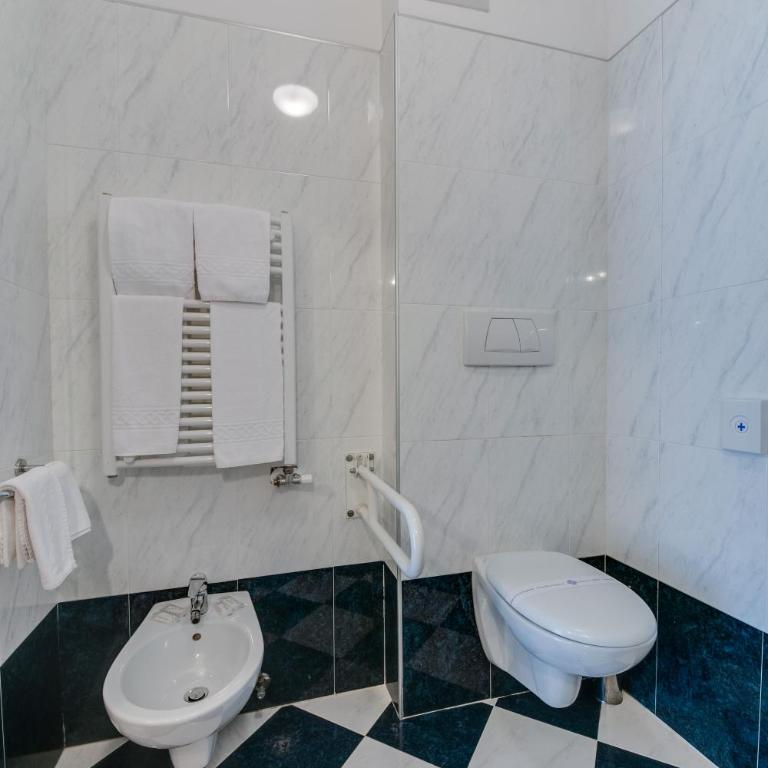 Phi Hotel Bellamonte - Camera Familiare - 4