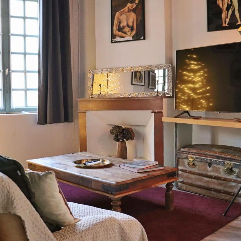La Tour des Songes Place Dampmartin Uzès - Appartement 1 Chambre - 15
