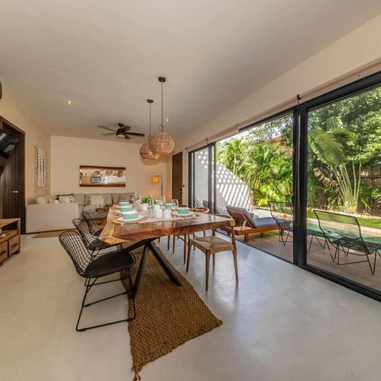 Villa Asana with Stunning Luxury Pool and Private Rooftop - Villa con piscina privada - 4