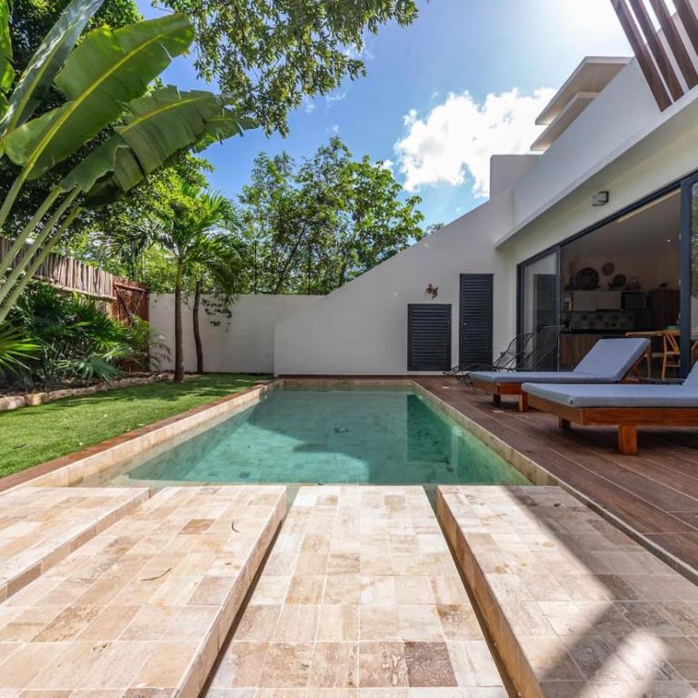 Villa Asana with Stunning Luxury Pool and Private Rooftop - Villa con piscina privada - 5